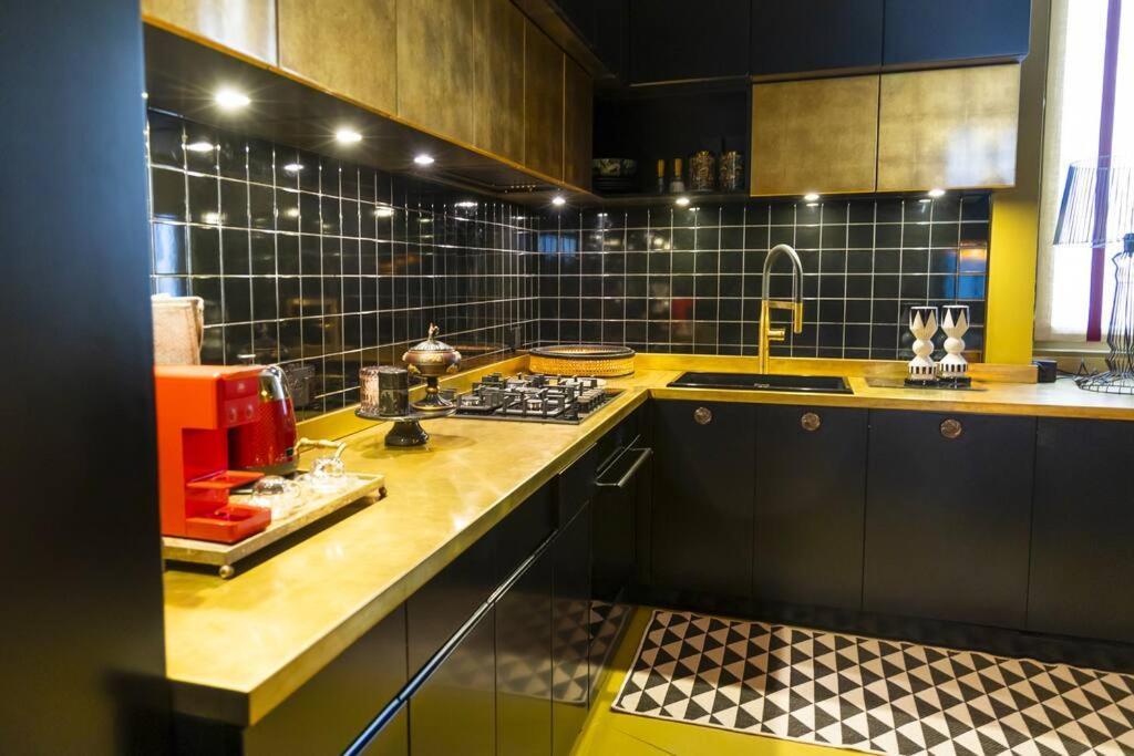 Luxury Bohemian Suite With Private Garden In Milano Eksteriør billede